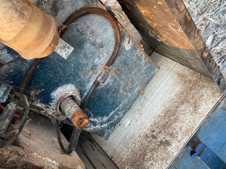 franklin-hog-waterers-image-14