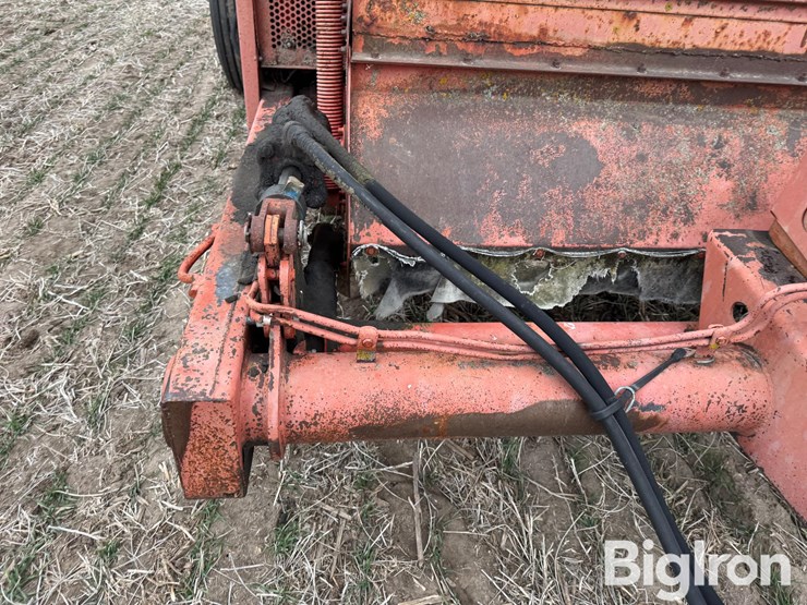 hesston-stack-hand-30a-stacker-image-9