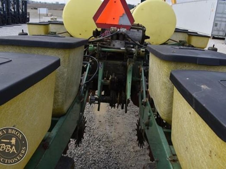 1984-john-deere-7000-image-23