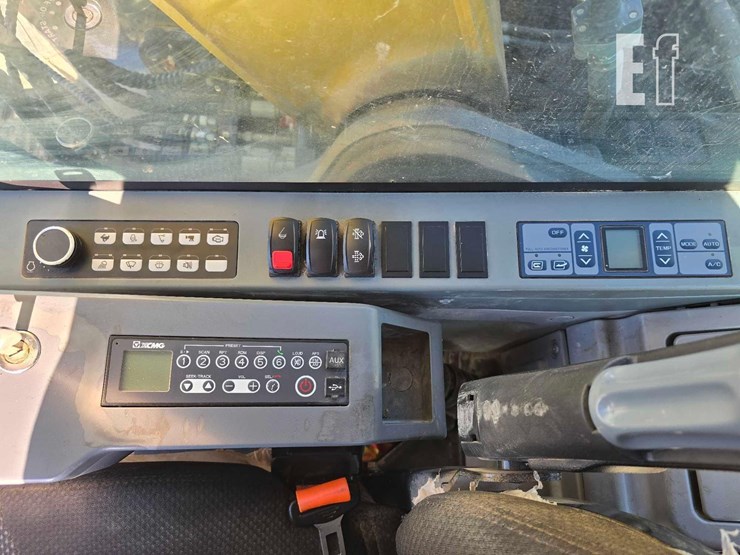 2023-xcmg-xe210u-image-17