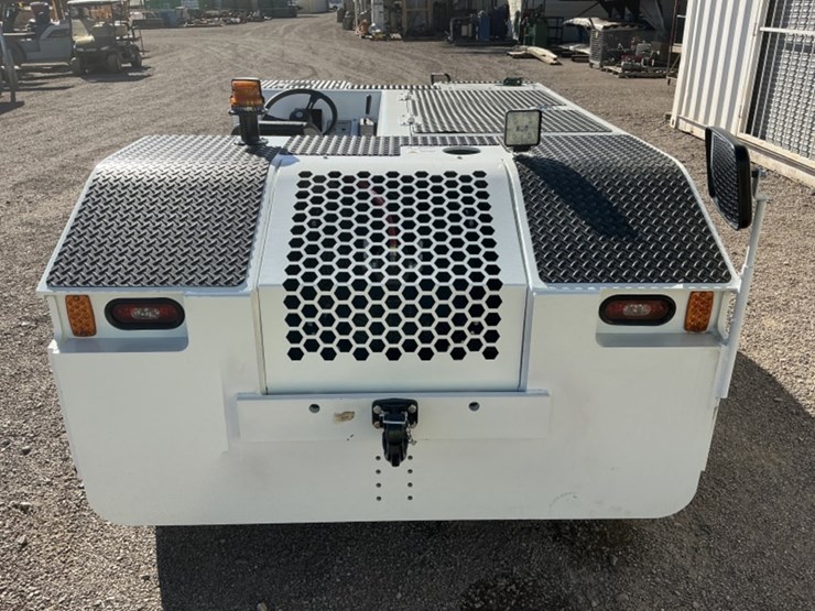 2024-eagle-ttr-6-aircraft-tug-image-6