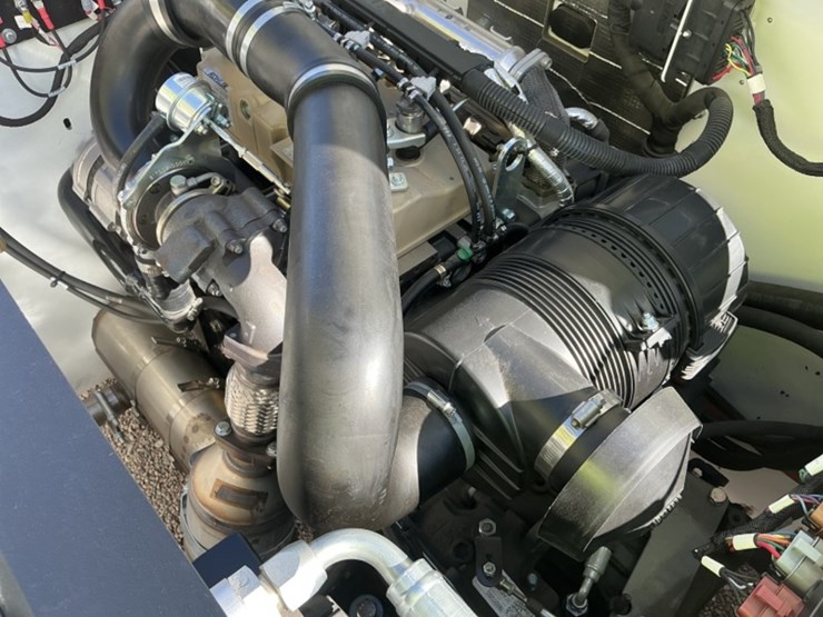 2024-eagle-ttr-6-aircraft-tug-image-12