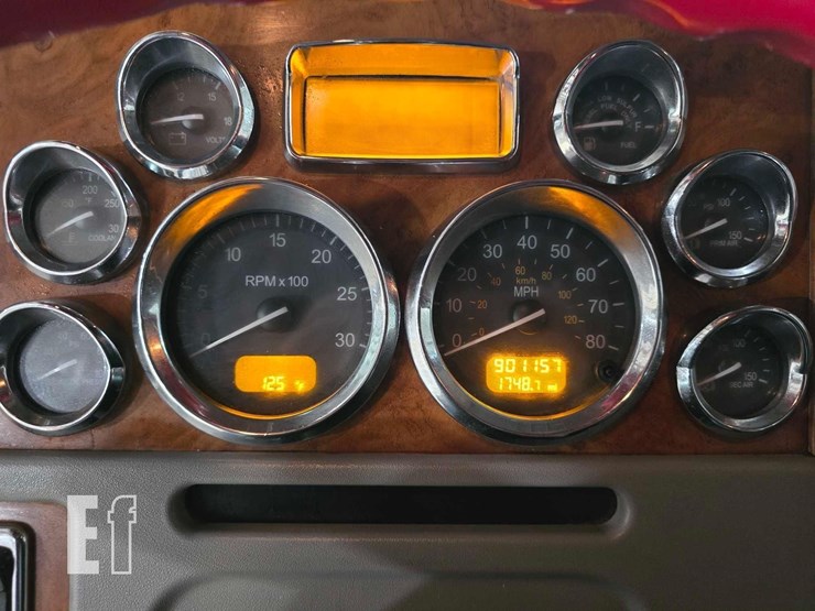 2008-peterbilt-386-image-12