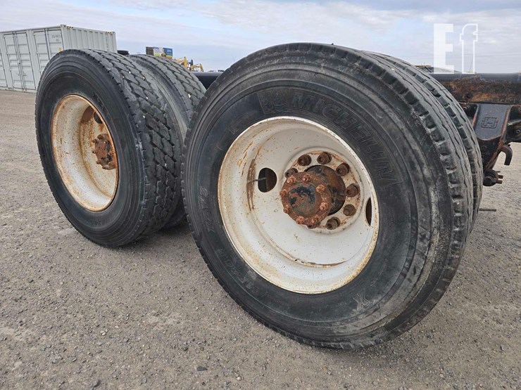 2007-mack-granite-cv713-image-20