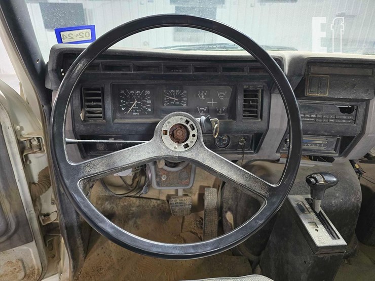 1998-ford-f800-image-10