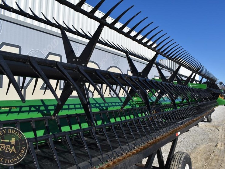 2020-john-deere-740fd-image-31