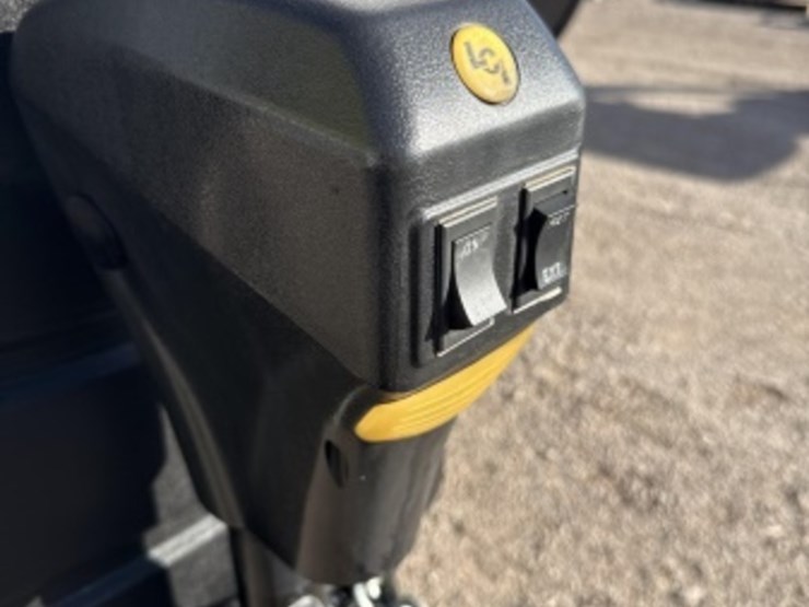 2019-forest-river-smt251ssxl-ca-toy-hauler-image-51