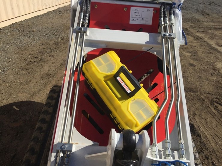 unused-2025-digswift-dss40-stand-on-compact-track-image-11