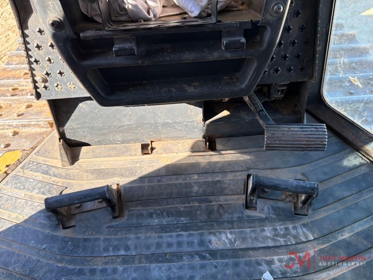 deere-700k-lgp-image-22