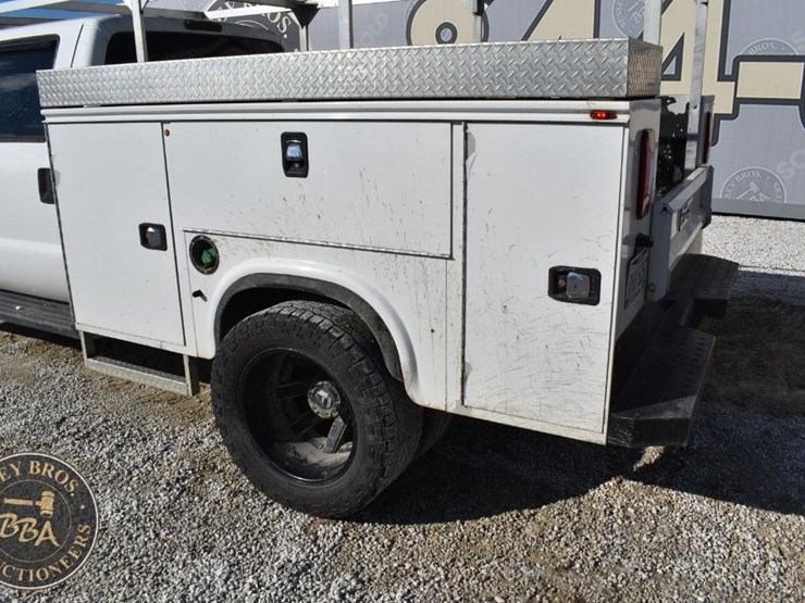 2012-ford-f350-xlt-image-46