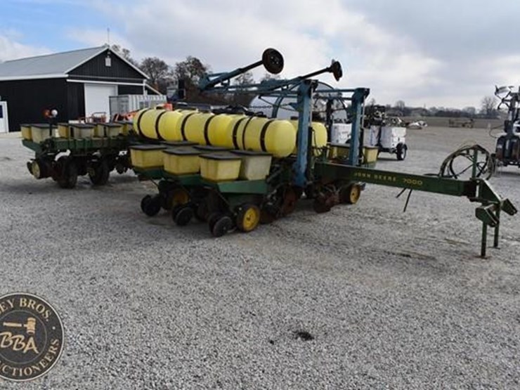 1984-john-deere-7000-image-8