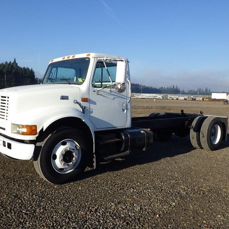 2000 INTERNATIONAL 4700