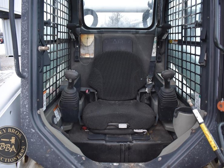 2021-bobcat-t870-image-25