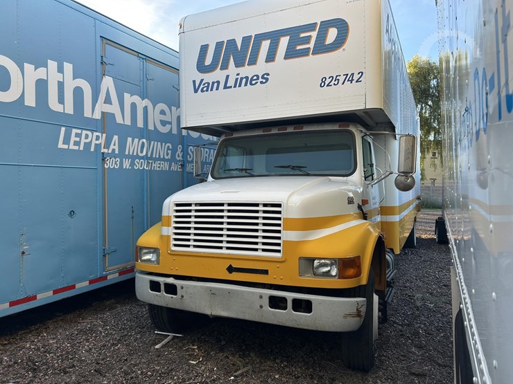 2001-international-4700-image-2