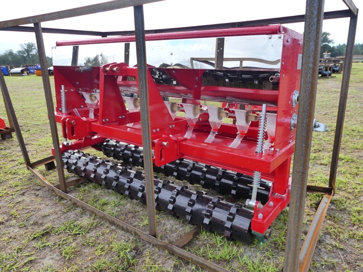 2025-agt-stsd10-72"-grain-drill-image-2