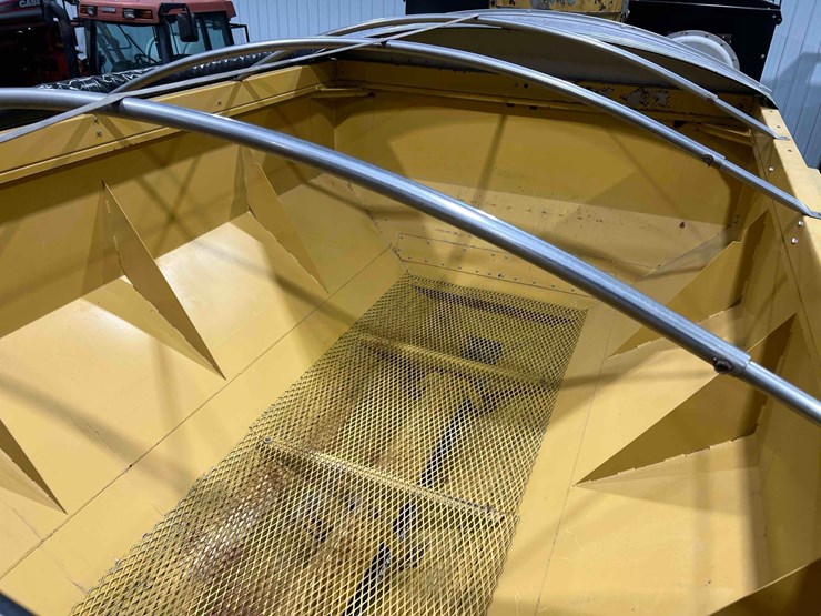 2012-ag-chem-tg8300-image-15