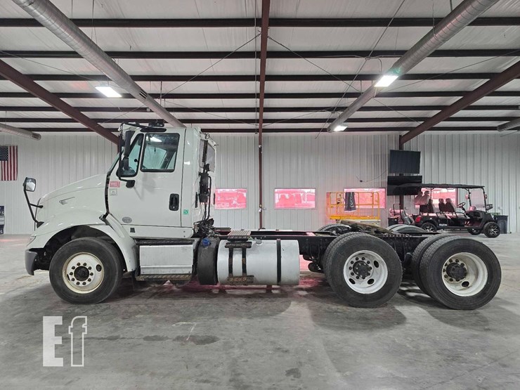 2017-international-transtar-8600-image-6