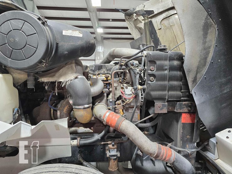 2005-international-9400-image-21