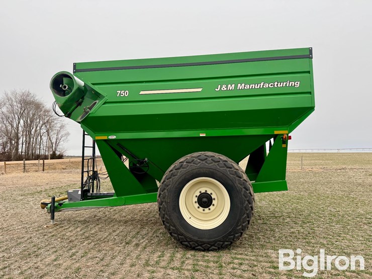 2011-j&m-750-image-8