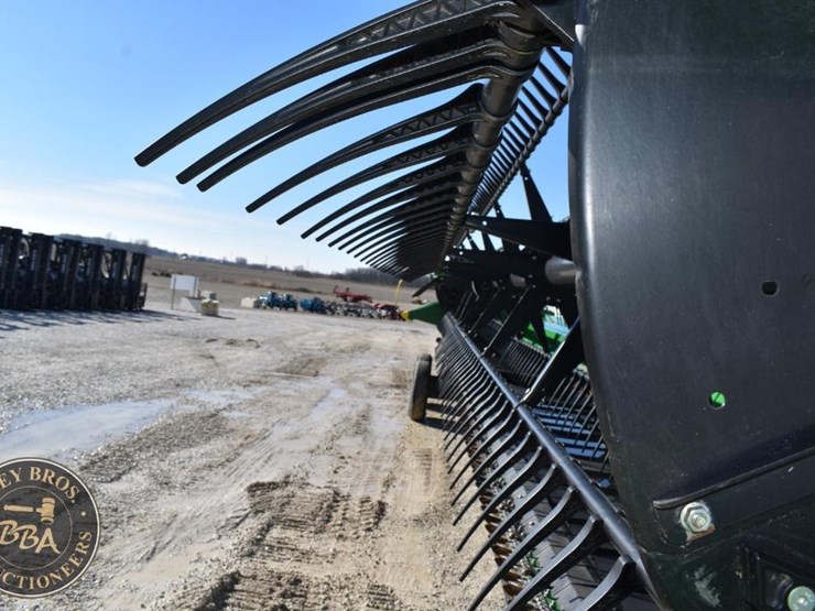 2020-john-deere-740fd-image-47