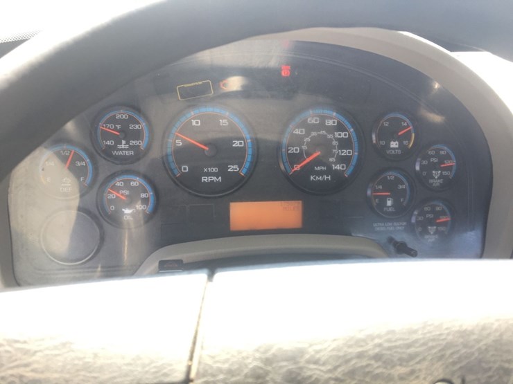 2017-international-workstar-7600-image-6