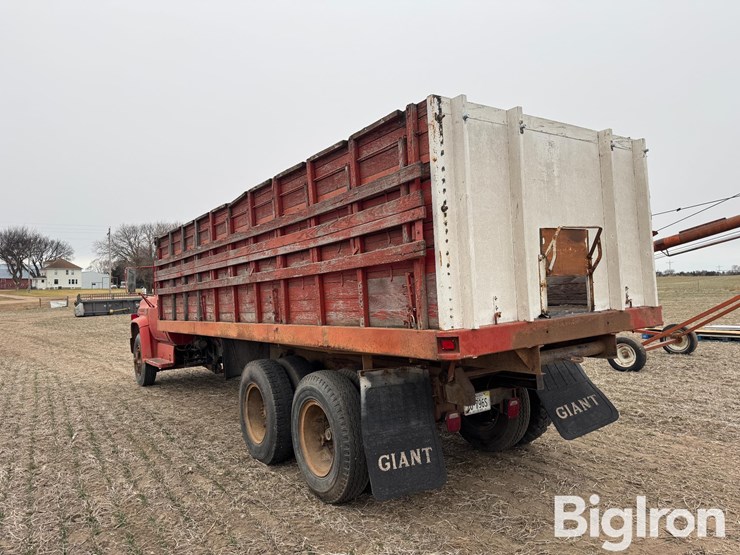 1976-chevrolet-c65-image-7