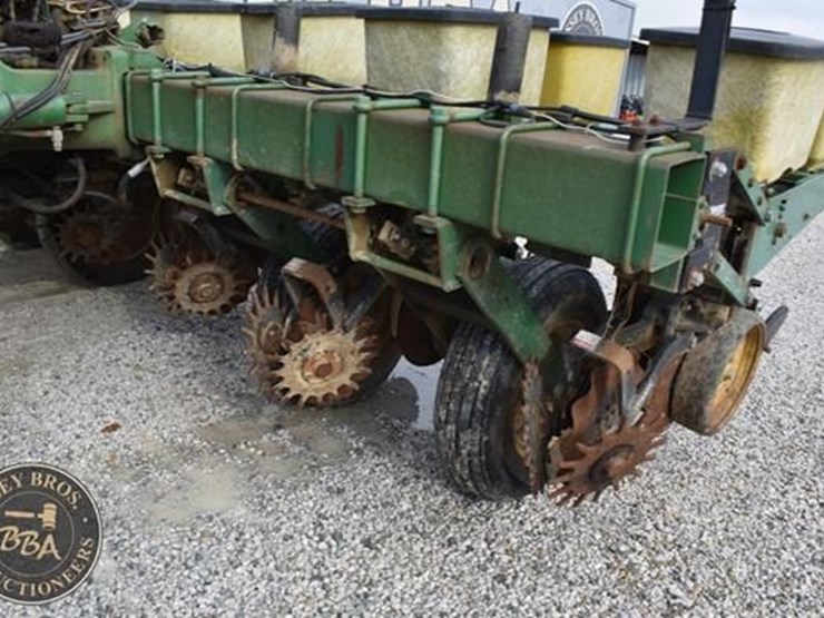 1984-john-deere-7000-image-21