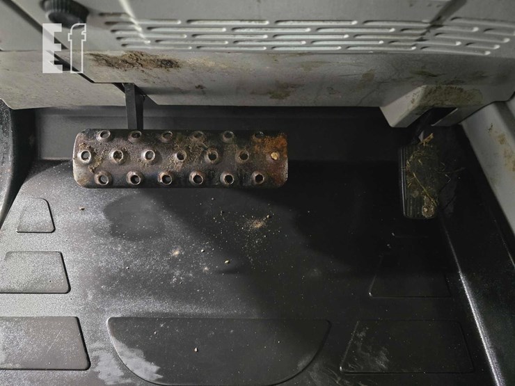 2018-caterpillar-tl1255d-image-14