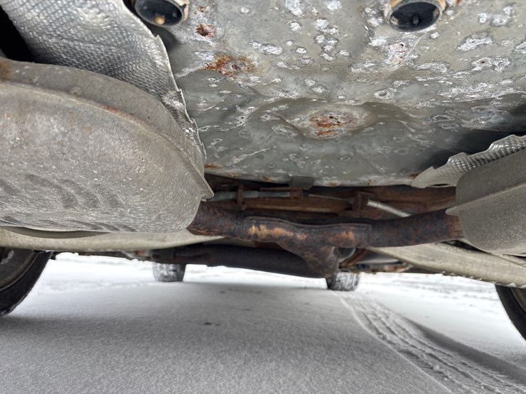 #1114-•-2010-buick-lacrosse-passenger-car-image-21