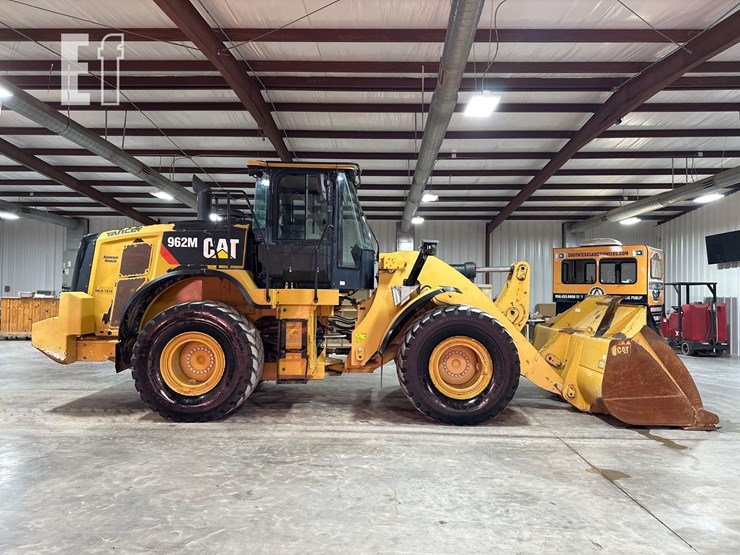 2019-caterpillar-962m-image-6