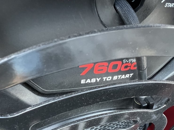 2025-sdlool-380r-mini-compact-track-loader-image-10