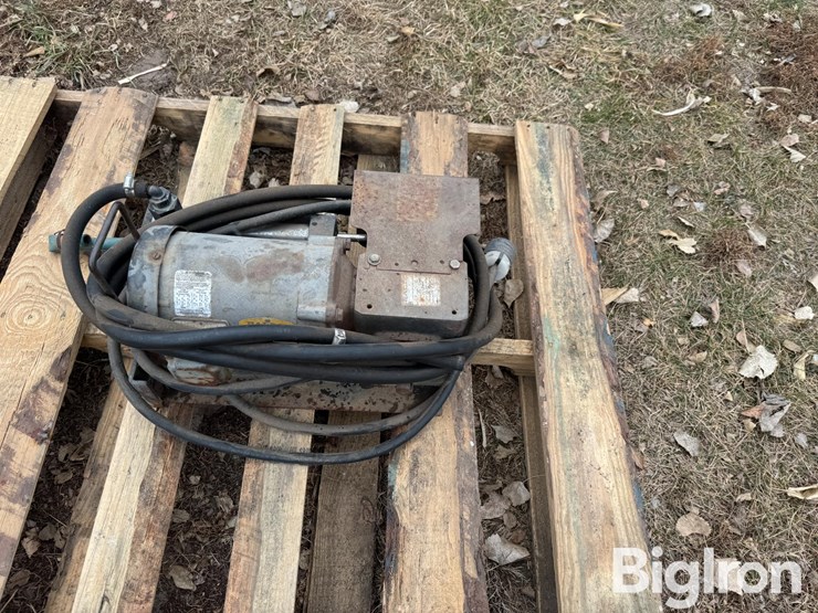 john-blue-chemigation-pump-image-8