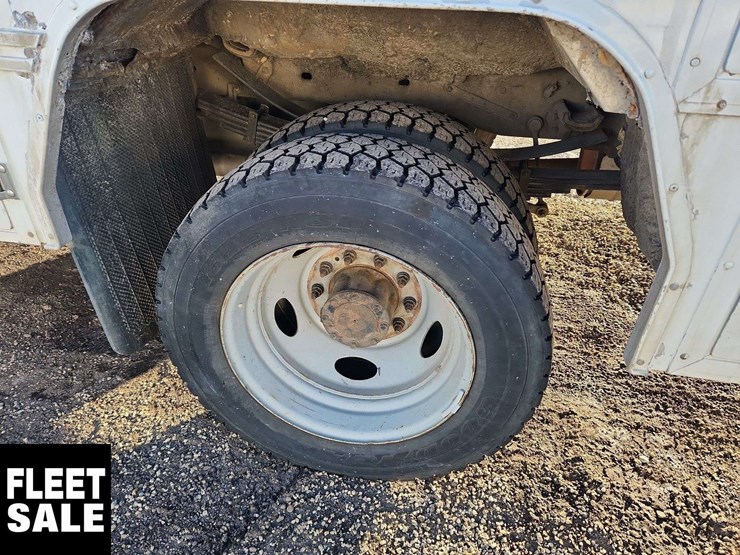 2008-ford-f550-image-14