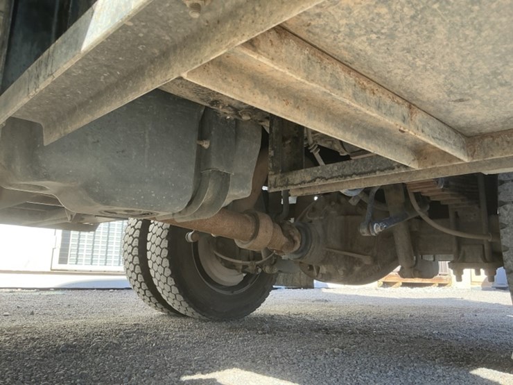 2014-ford-f550-image-30