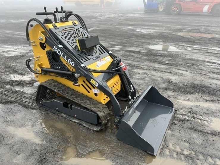 2025-sdlanch-sdll60-mini-compact-track-loader-image-7