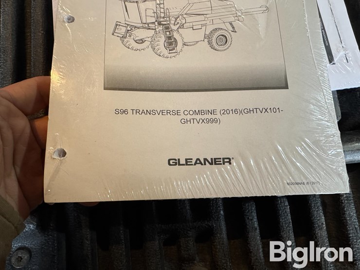 gleaner-r96-combine-manual-&-parts-catalog-image-6