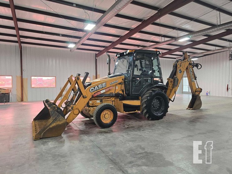 2013-case-580n-image-1