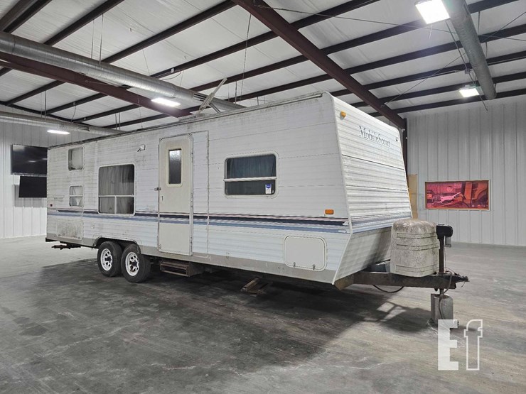 mobile-scout-travel-trailer-image-2