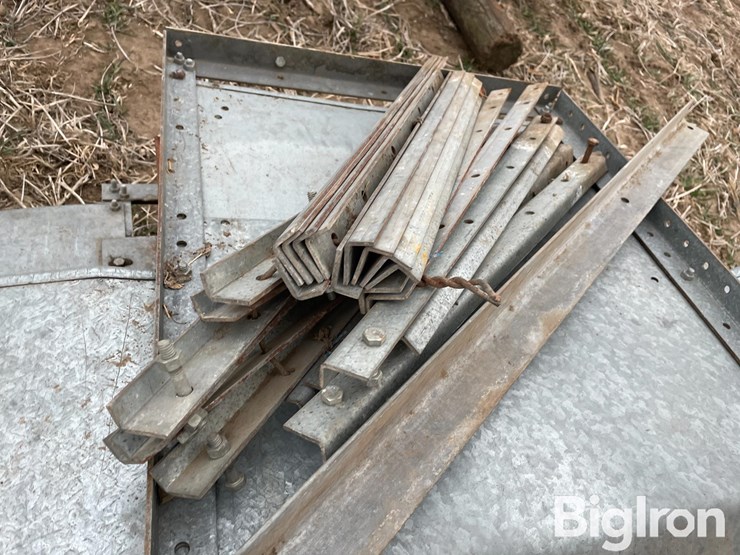 hog-farrow-crates-image-17