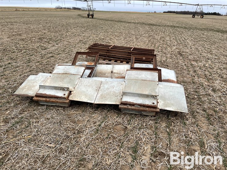 hog-farrow-crates-image-10