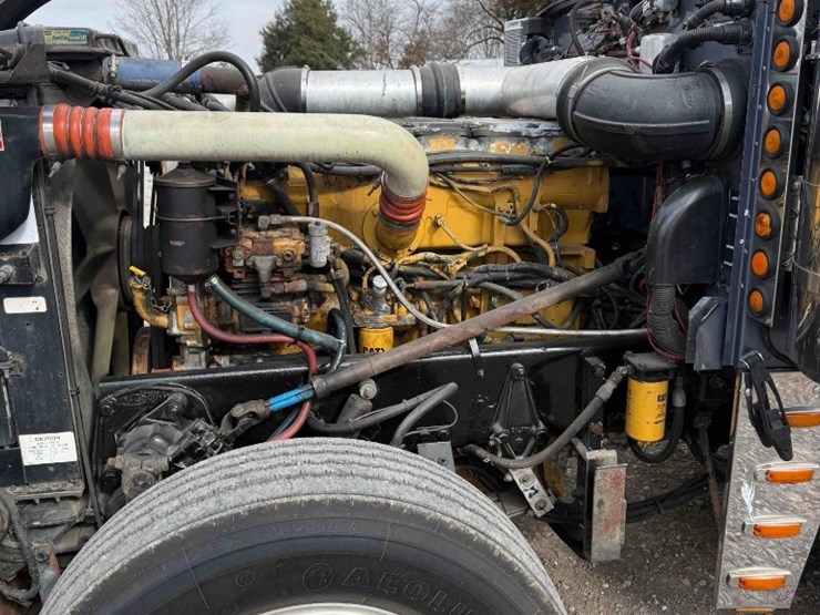 1998-peterbilt-379-image-22