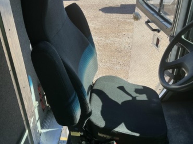 2018-freightliner-mt55-image-25