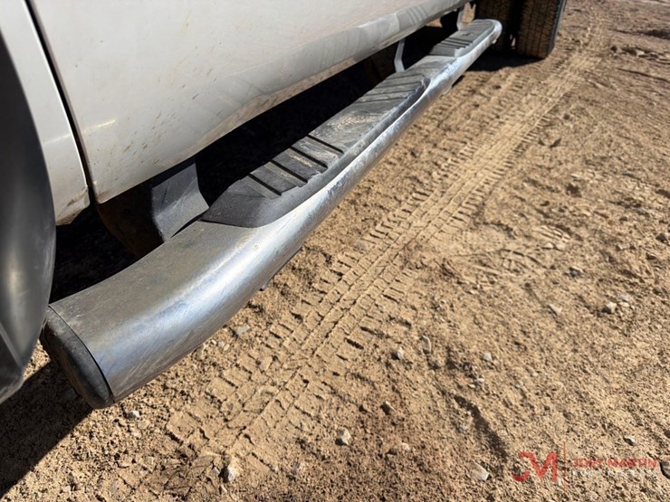 2012-ford-f350-xl-image-10