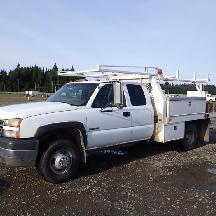 2005 CHEVROLET 3500