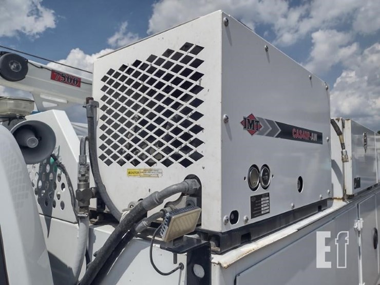 18-ford-f550-image-25