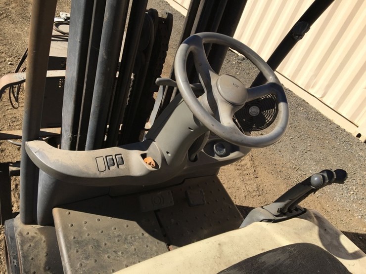 crown-sc4040-40-3-wheel-industrial-forklift,-image-5