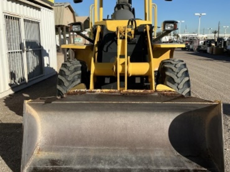 komatsu-wa100-5-image-3