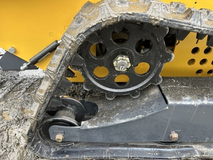 2025-sdlanch-sdll60-mini-compact-track-loader-image-14