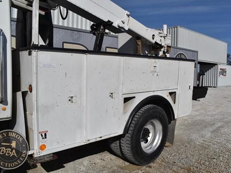 2012-international-durastar-4300-image-10