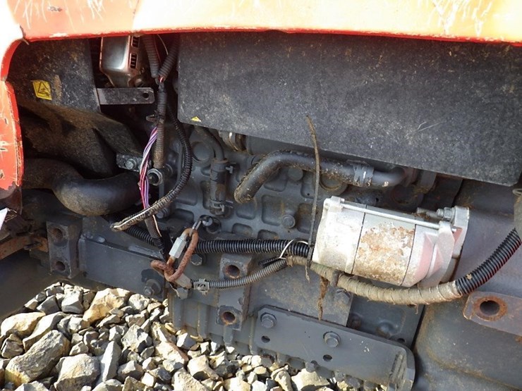 kubota-tractor-image-9